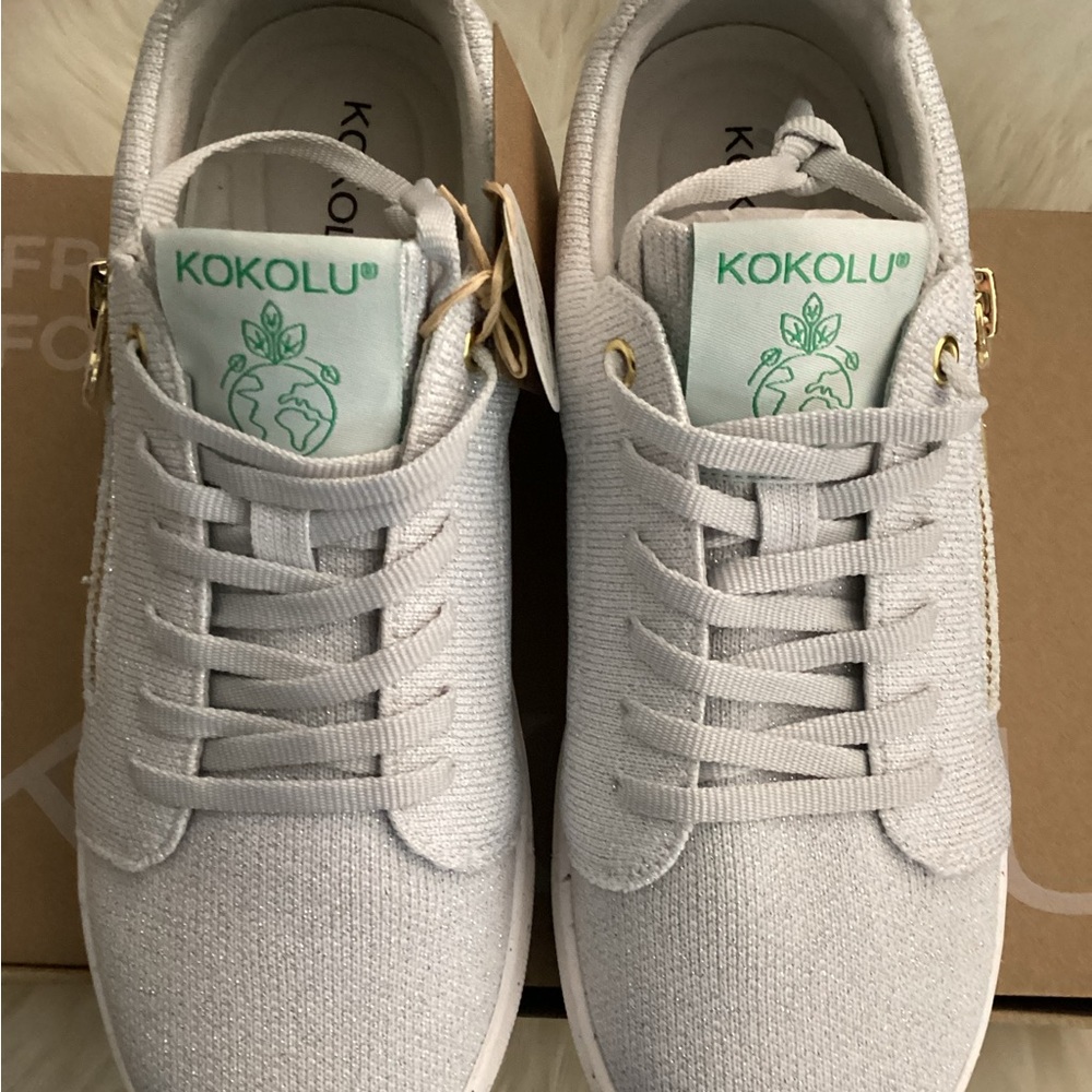 KOKOLU Comfort Knit Sneaker - Picture 7 of 12